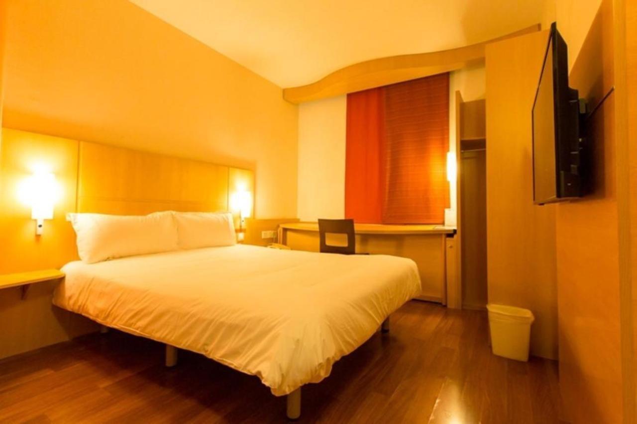 Ibis Dongguan Dongcheng Hotel Exterior foto