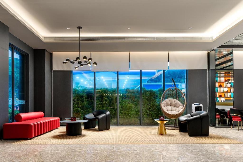 Ibis Dongguan Dongcheng Hotel Exterior foto
