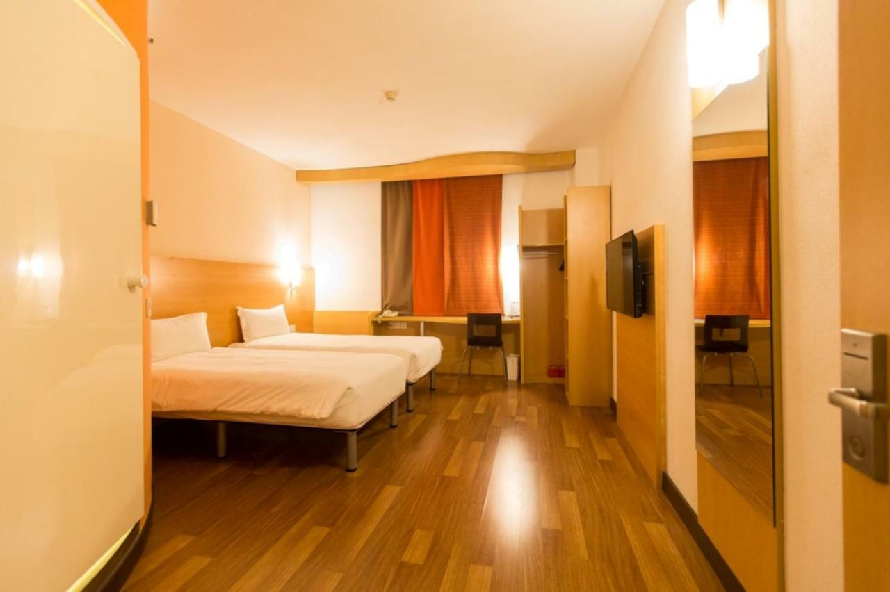 Ibis Dongguan Dongcheng Hotel Exterior foto