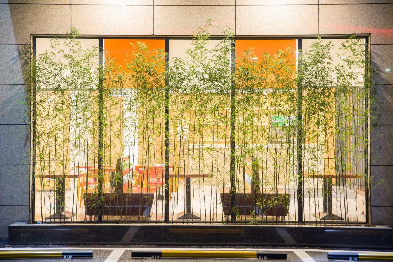 Ibis Dongguan Dongcheng Hotel Exterior foto