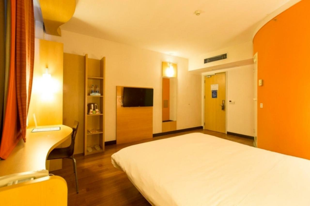 Ibis Dongguan Dongcheng Hotel Exterior foto