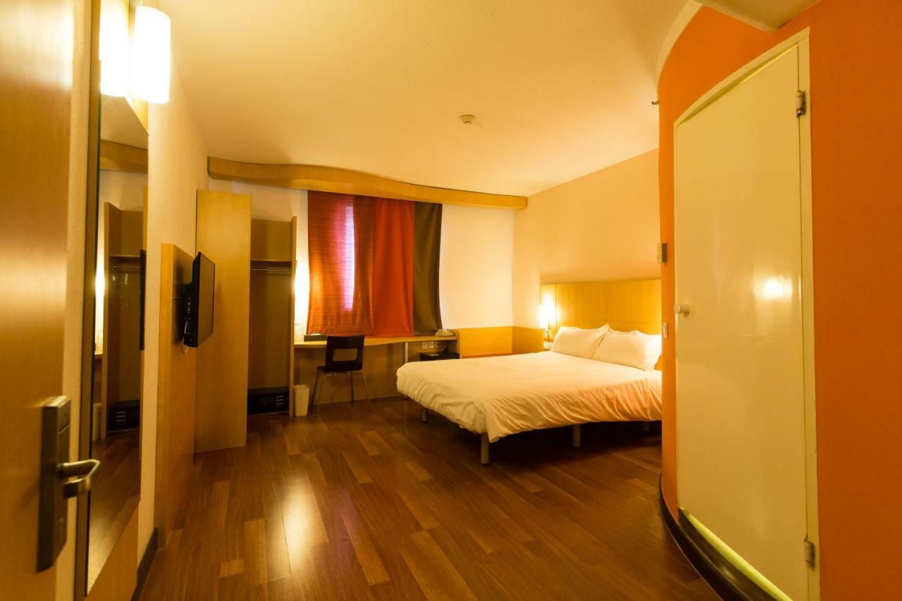 Ibis Dongguan Dongcheng Hotel Exterior foto